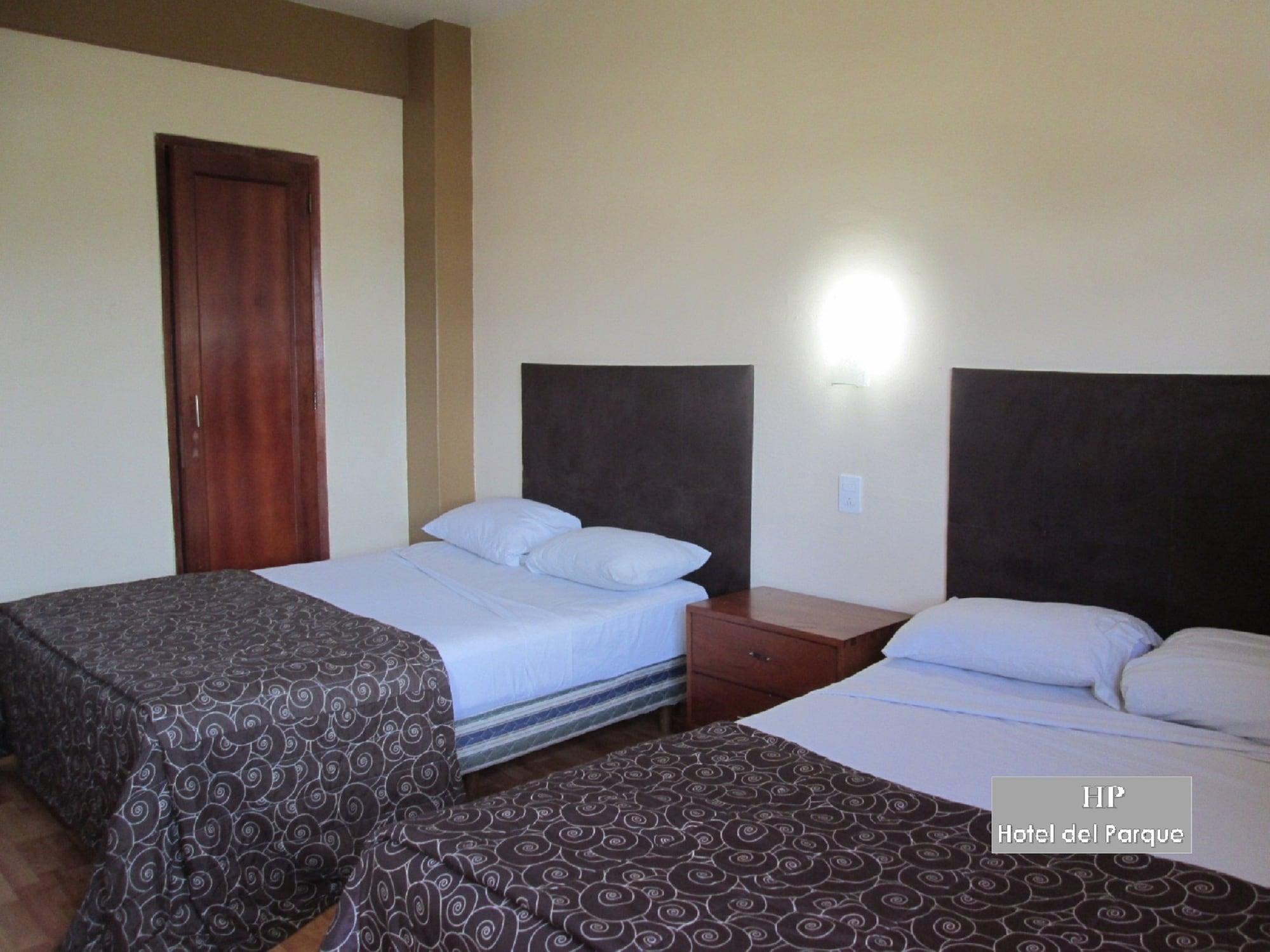Hotel Del Parque Guadalajara Esterno foto
